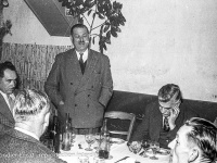 1954_B196.jpg