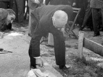 1949_b732.jpg